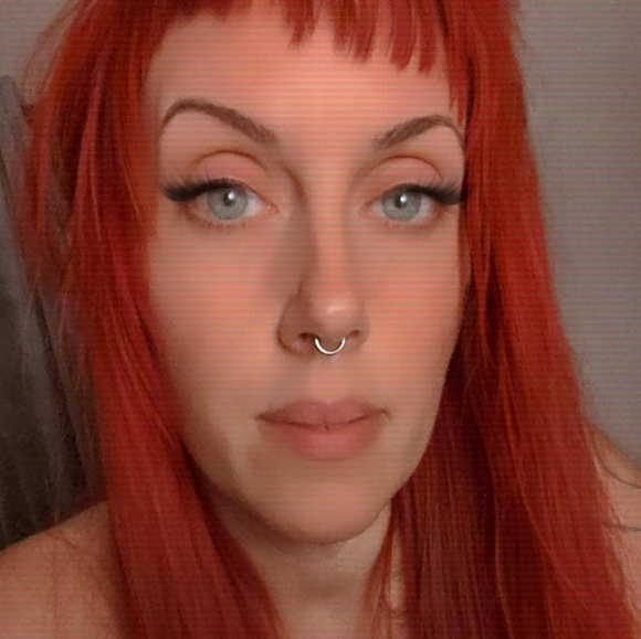 Meet your Posher, Tiffany, The Witchy Chambers - Picture 1 of 8